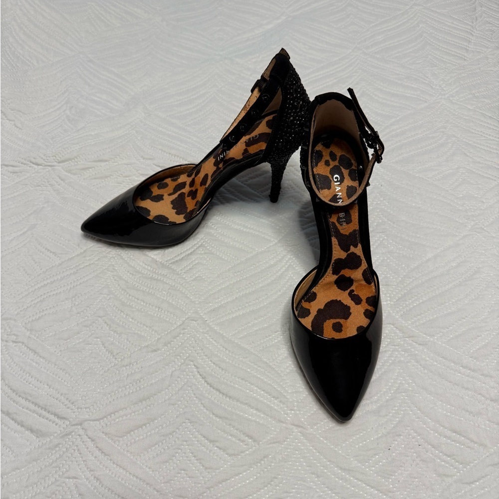 Gianni Binni Women’s Black Patent Leather Black Crystal Heels. Size 8.5